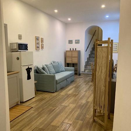 Ferienwohnung Casa Gaia A Due Passi Dal Duomo Neapel Exterior foto