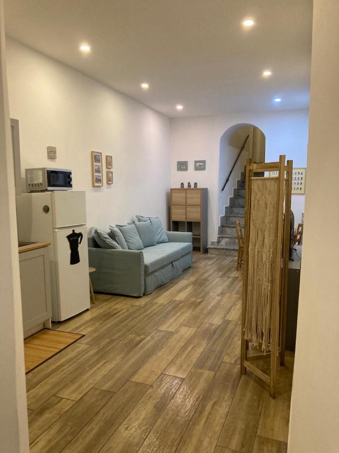 Ferienwohnung Casa Gaia A Due Passi Dal Duomo Neapel Exterior foto